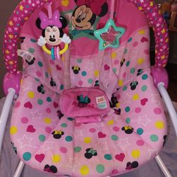 Minnie Mouse Rocker/Sit Chair