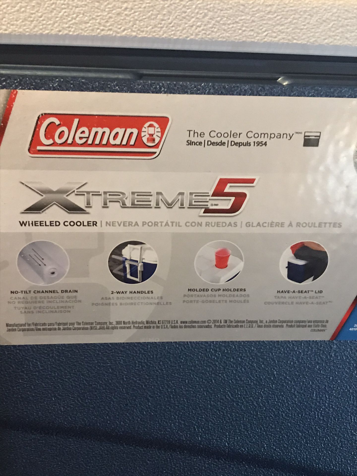 Coleman xtreme 100 qt wheeled cooler