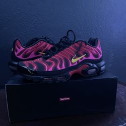 Supreme x Air Max Plus