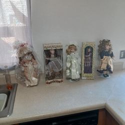 Porcelain Dolls 