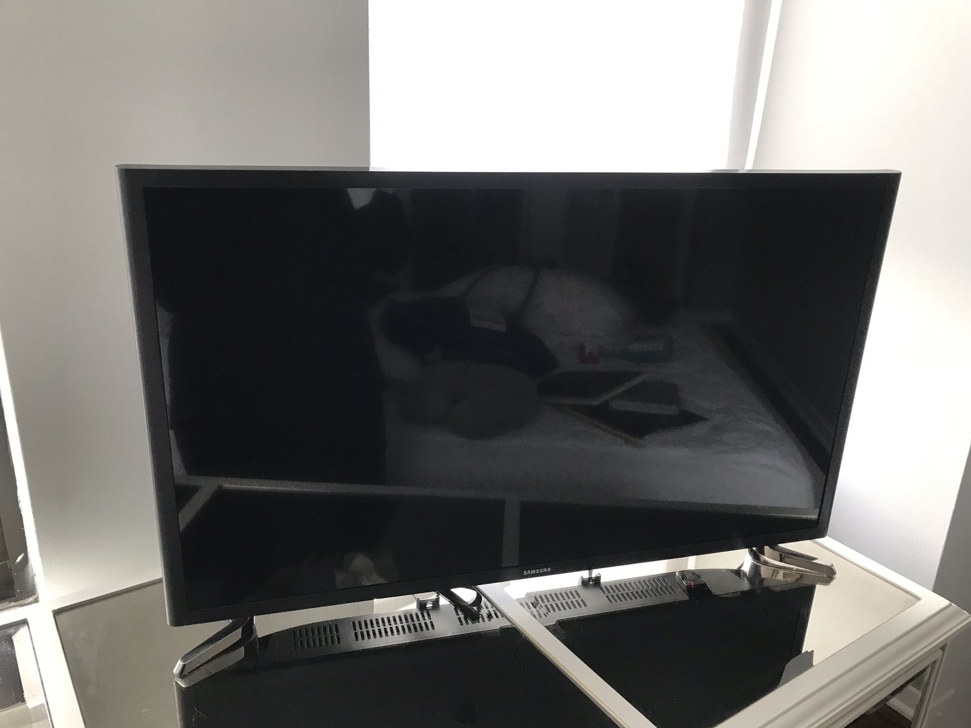 32 inch Samsung Smart Tv