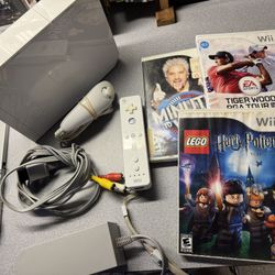 Nintendo Wii Bundle 