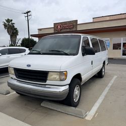 1996 Ford E-350
