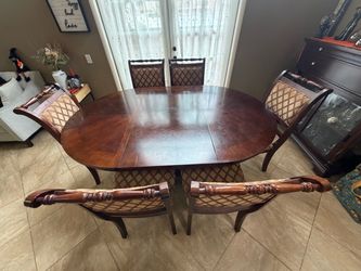 Dining Table with 6 Chairs