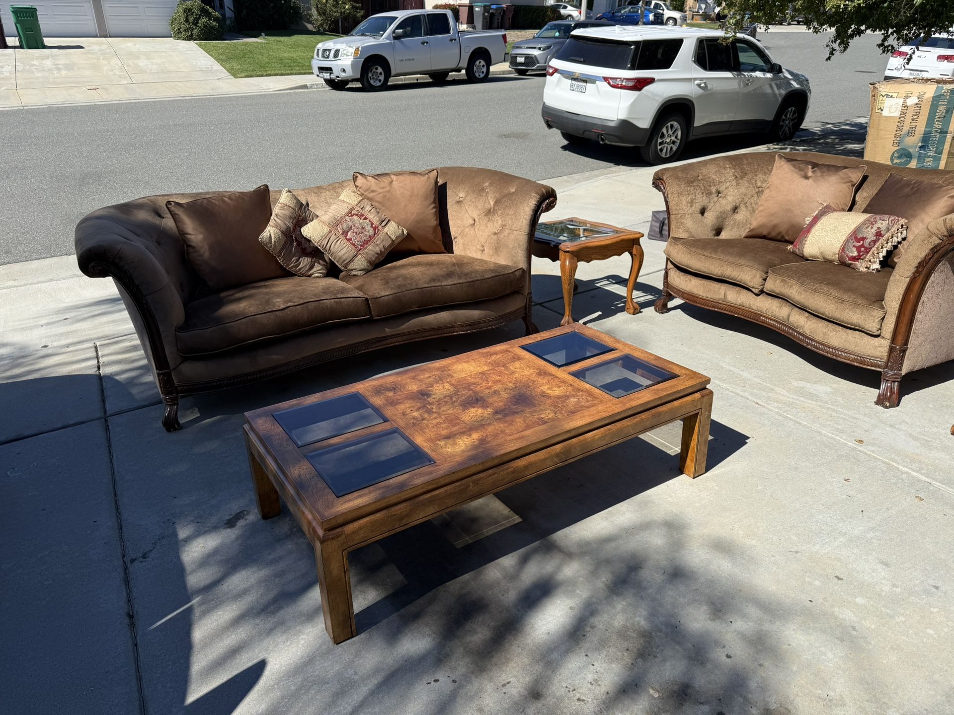 Couch & Loveseat Excellent Condition 
