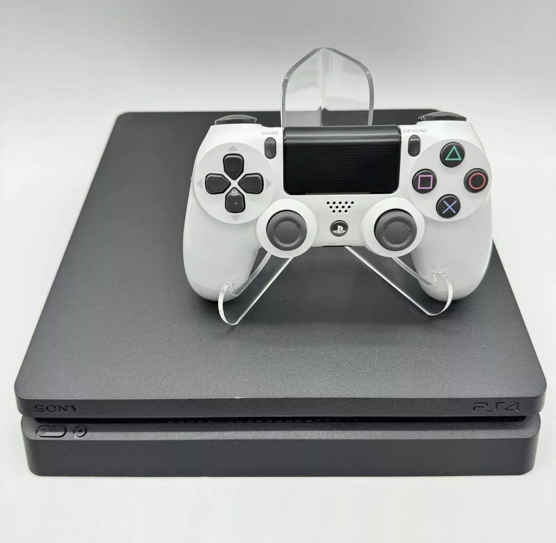 PlayStation 4 PS4 SLIM 1 TB WITH WIRES AND CONTROLLER