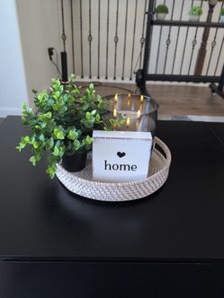 Table Top Decorative Grouping with Led Candle w/Remote
