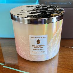 Strawberry Daiquiri 3-Wick Candle Bath & Body Works