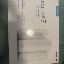 NETGEAR - Orbi 370 Series BE5000 Dual-Band Mesh Wi-Fi 7 System (3-pack)