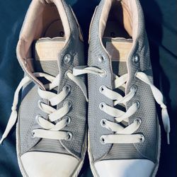 Size 5 Converse - grey and light pink - only worn a couple times!