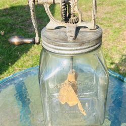 Antique Dazey  Butter Churn # 40 Made In St. Missouri Excellent Condition 