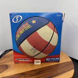 VNTG Harlem Globetrotters Signed Basket Ball