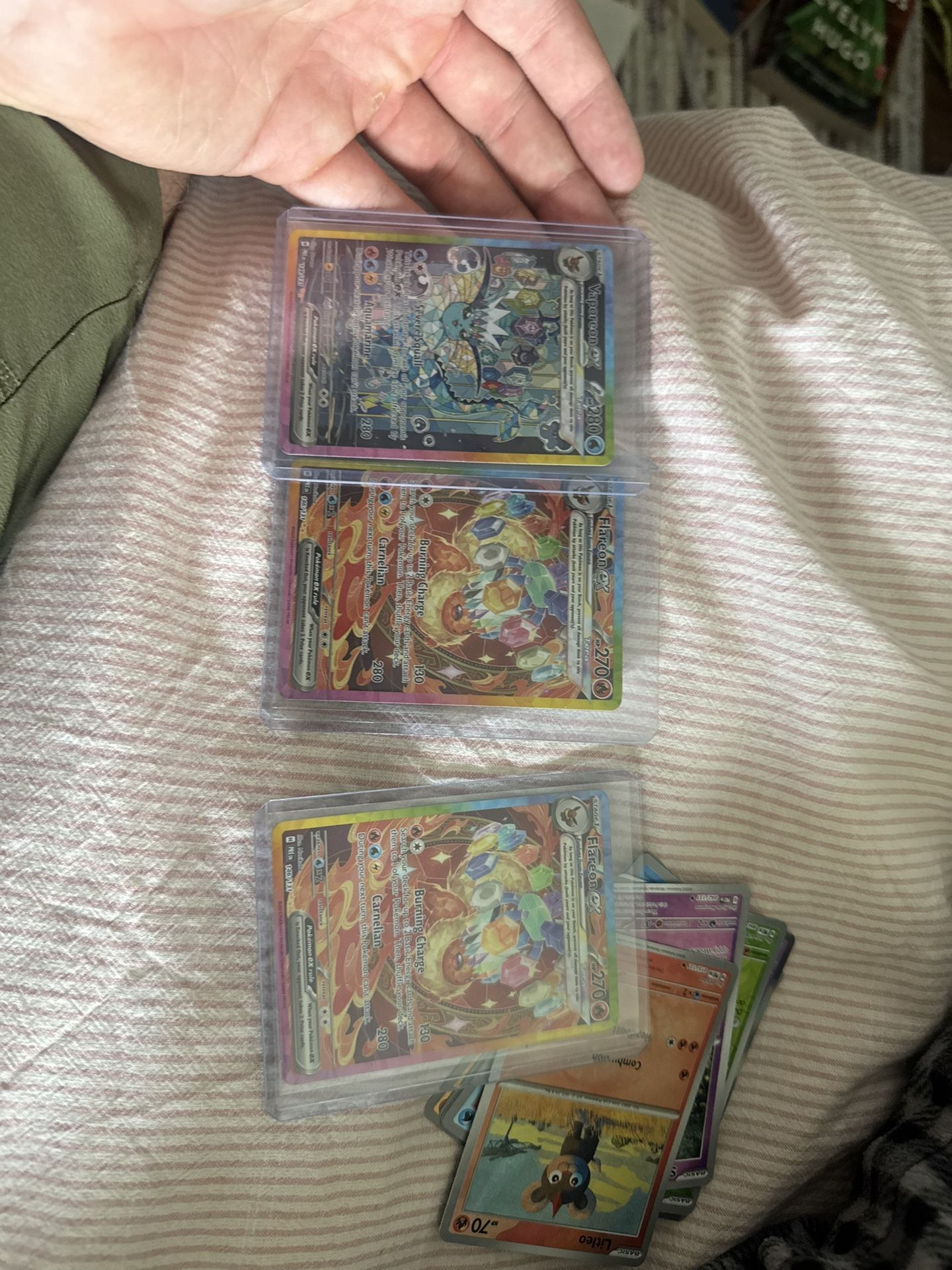 PRISMATIC EVOLUTION SAR CHASE CHARDS