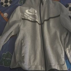 Nike Tech