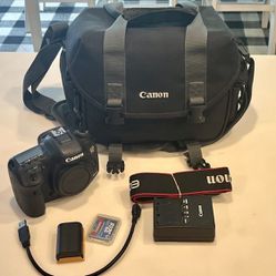 Canon EOS 7D Mark II 20.2 Megapixel Digital SLR Camera - Black (Complete Accessories)