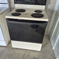 4 Brunner Electric Stove