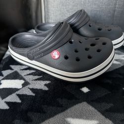 Crocs Size 3 Like New