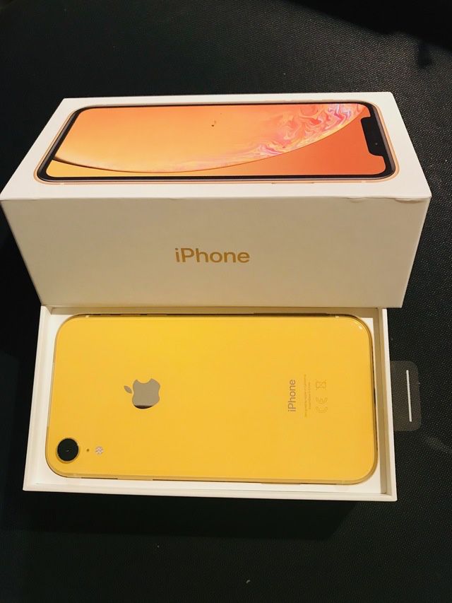 Yellow Iphone XR (NEW) 256GB (Zelle or Venmo Payments Only)