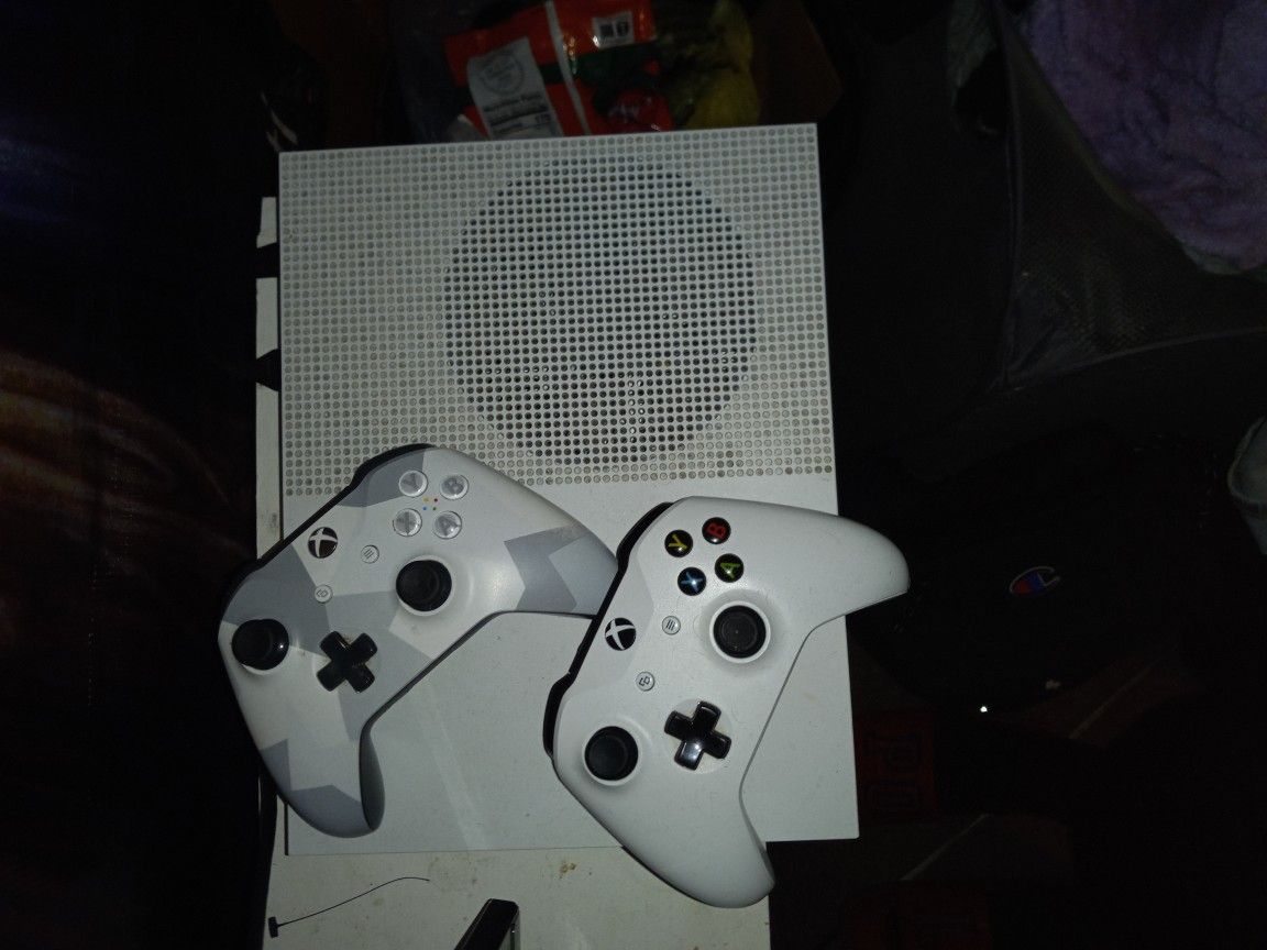 Xbox One S