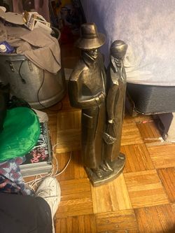 Dress to kill statue