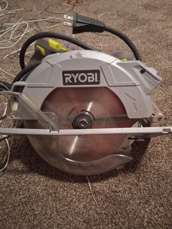 Ryobi Circular Saw With Carying Case