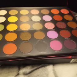 Morphe 35D Desert Bouquet Makeup Pallete