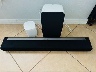 Sonos Soundbar and Speakers