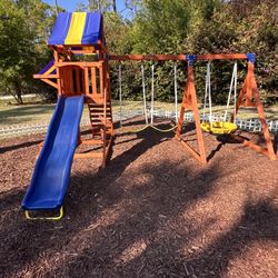 Brand New Play Ground Set 