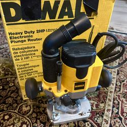Dewalt Plunge Router Like New In Box