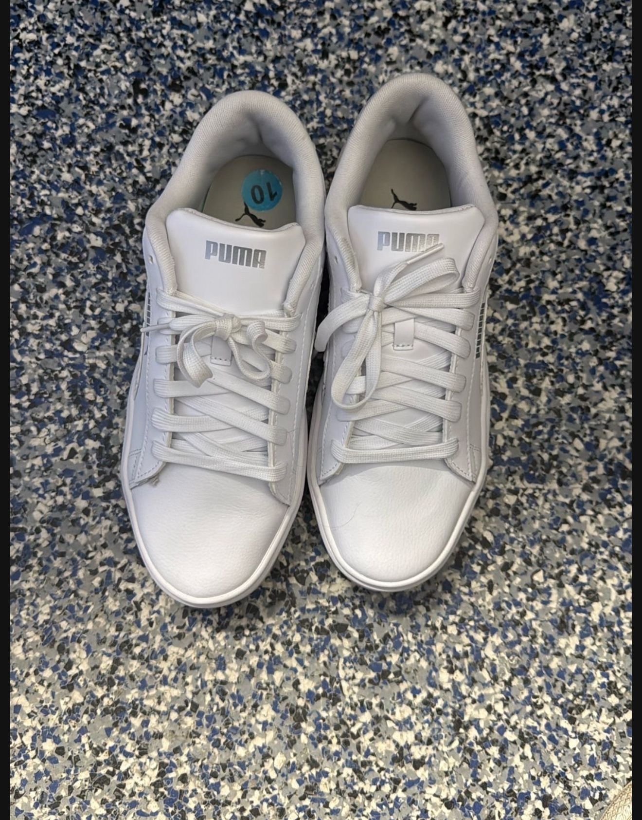Puma Sneakers