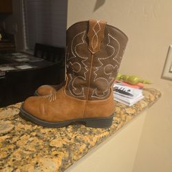 Boys Size 1 Cowboy Boots 