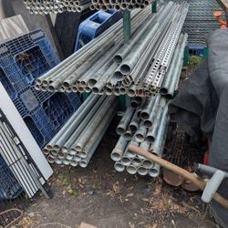 2" rigid metal conduit miscellaneous lengths from 2' to 10' $3 a foot threaded on both ends new jus dirty from being sitting on the ground
