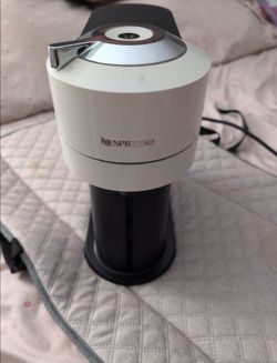 Nespresso Vertuo Next Coffee Machine