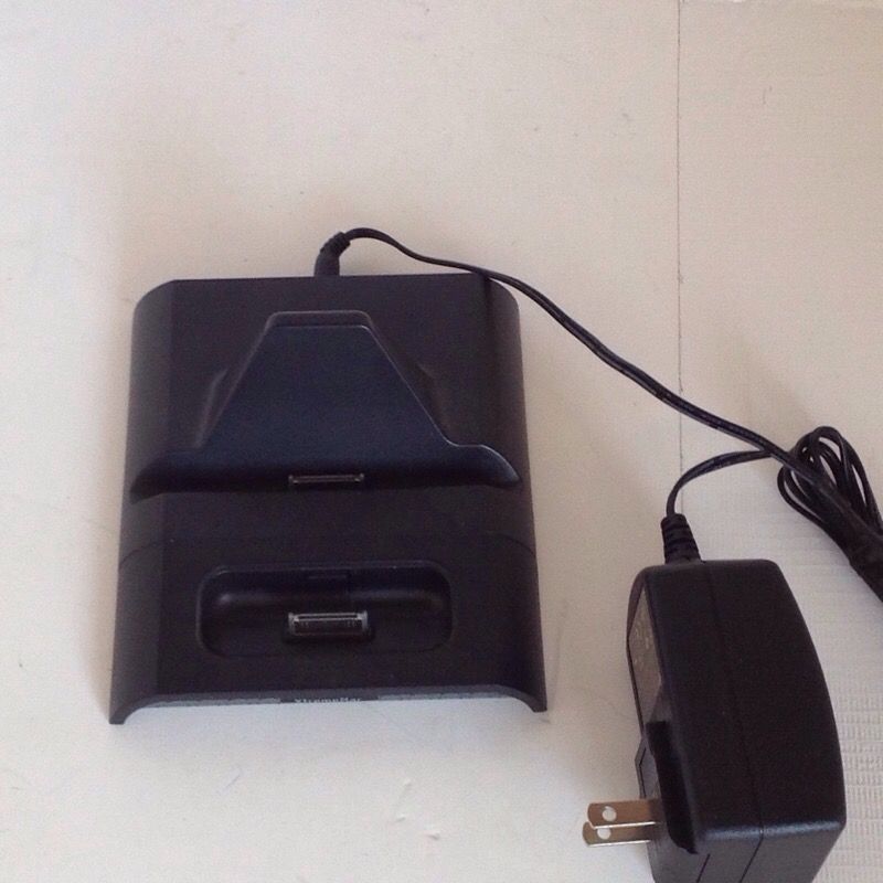 XtremeMac Ipu‑id2‑11 InCharge Duo for iPhone iPod iPad