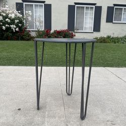 Metal Indoor /outdoor Side Table 