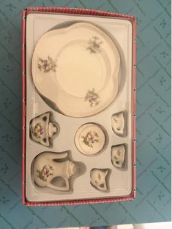 Madame Alexander Vintage Tea Set