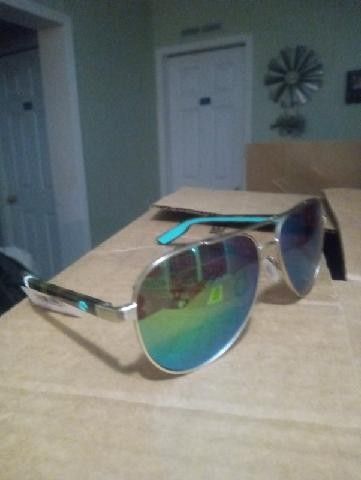 Womens Costas