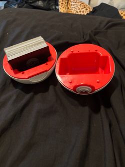 Pokémon ball card set with pokeball