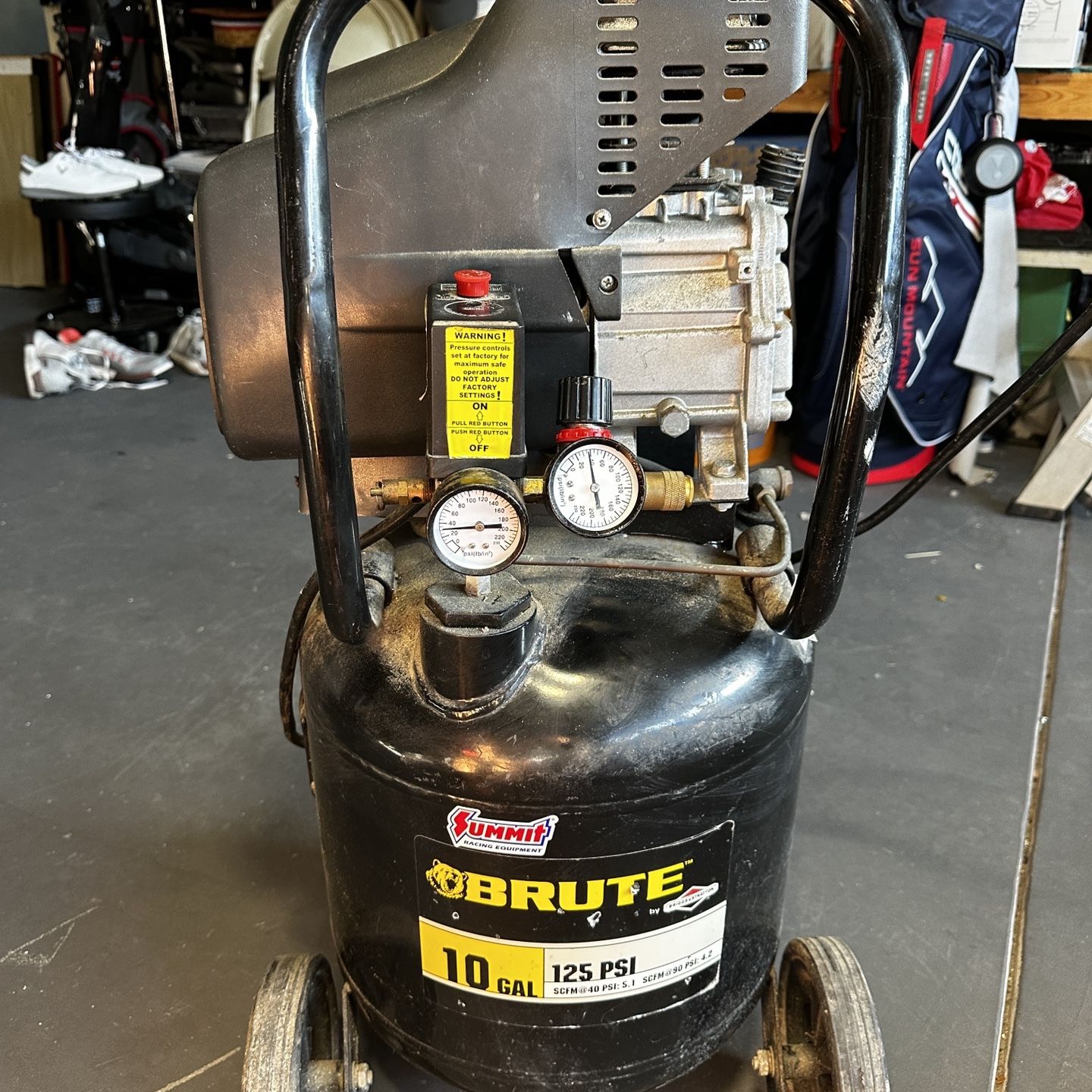 Brute 10 gallon air compressor deals