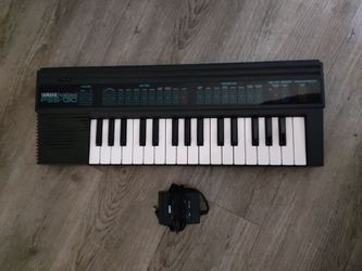 Yamaha PortaSound PSS-133 Keyboard For Sale