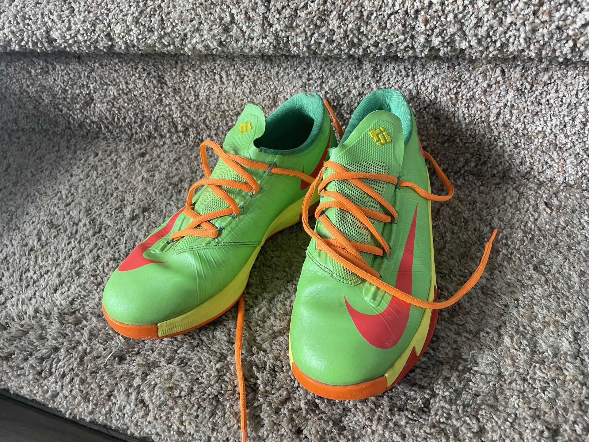 Nike KD Tennis Shoes 5Y