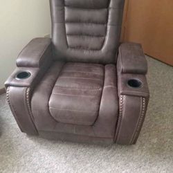 Ashley Dual Power Recliner 
