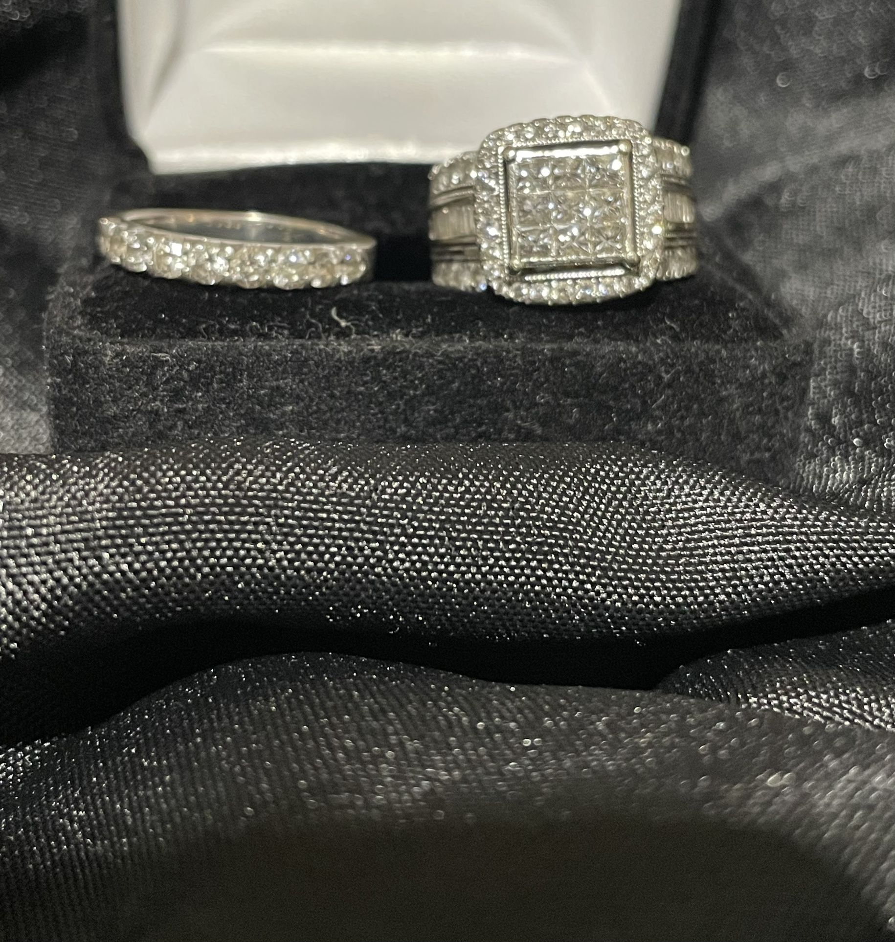 Engagement Ring & Wedding Band