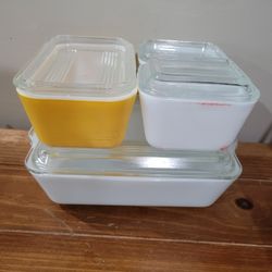 Pyrex Casserole Dishes Set Of 4