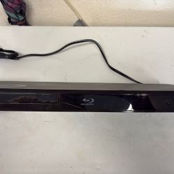 LG BLU-RAY PLAYER BP 320