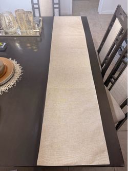 Pier 1 Imports Gold tone table Runner!
