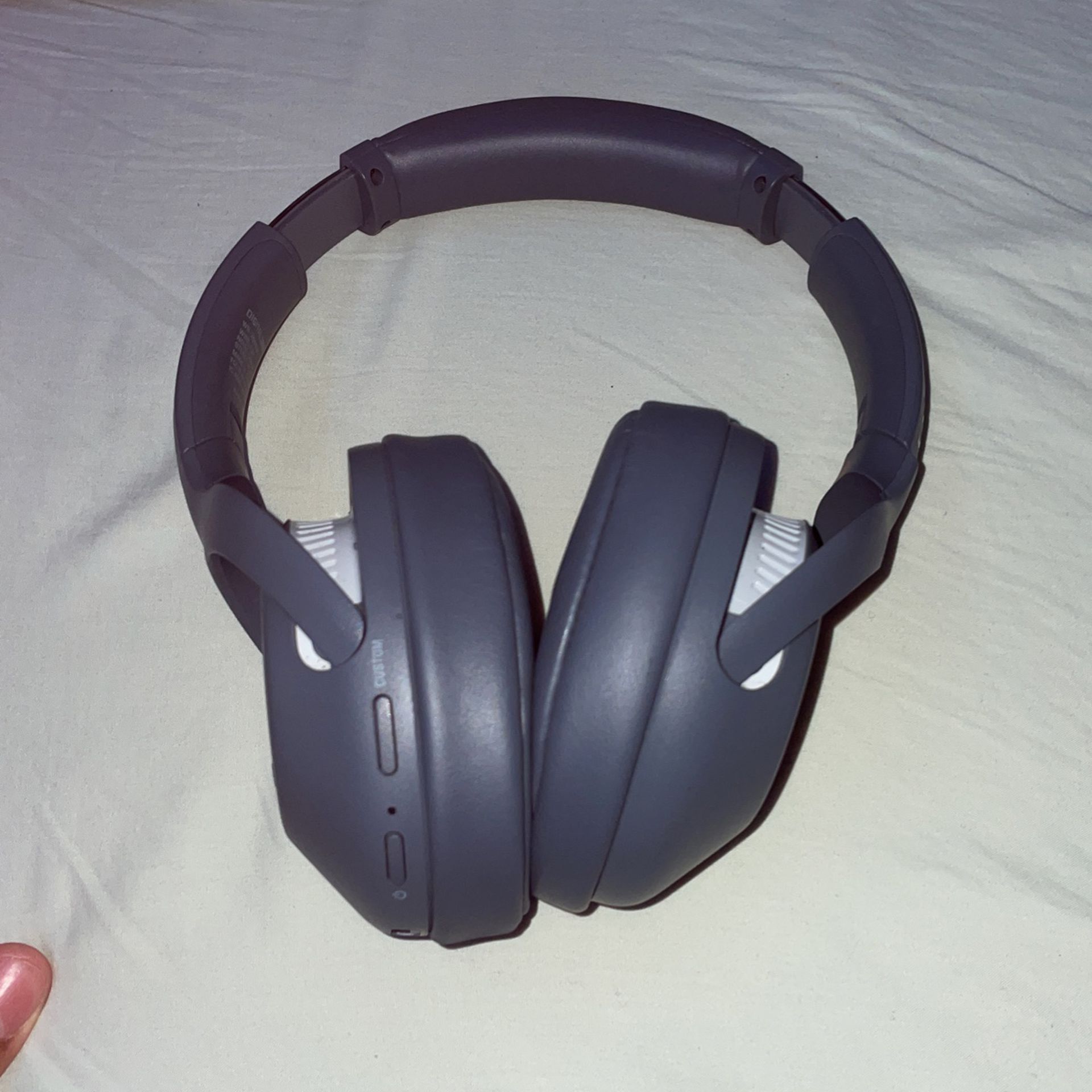 SonyWHXB900N Noise Cancelling headphones 