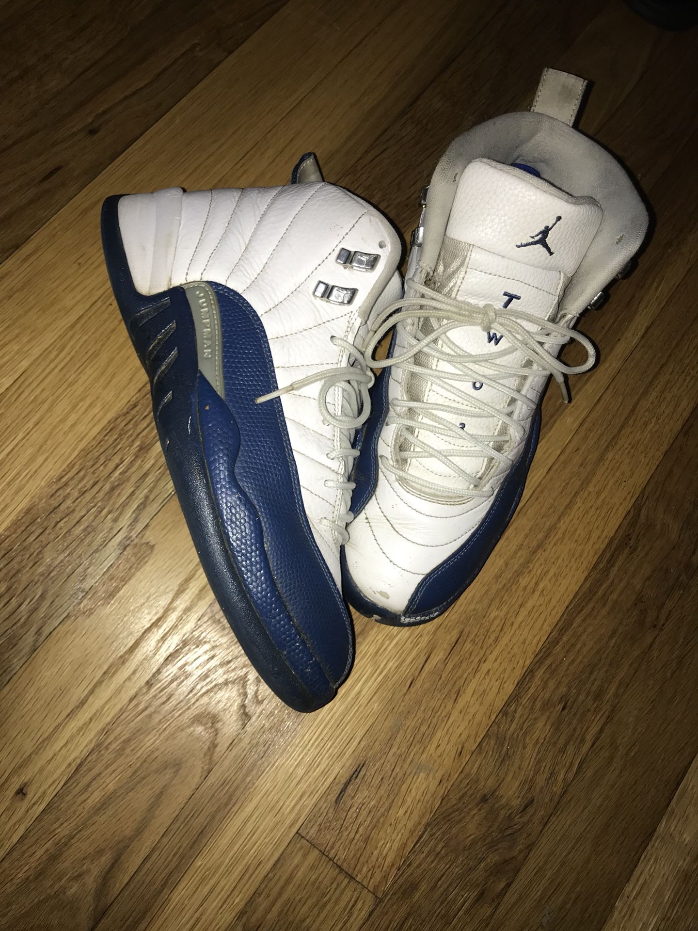 12s $100 size 9