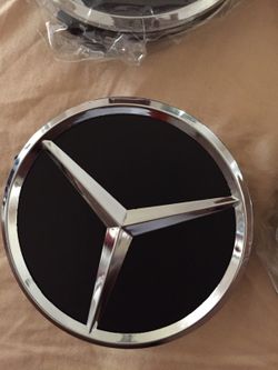 Wheel center caps for Mercedes