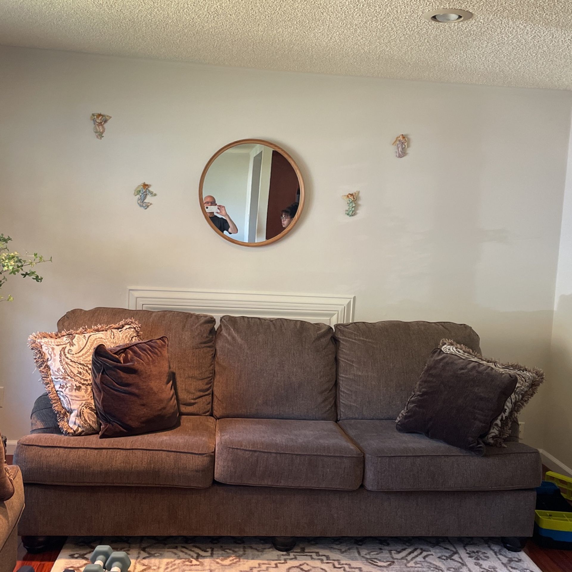 2 Couches In Good Condition